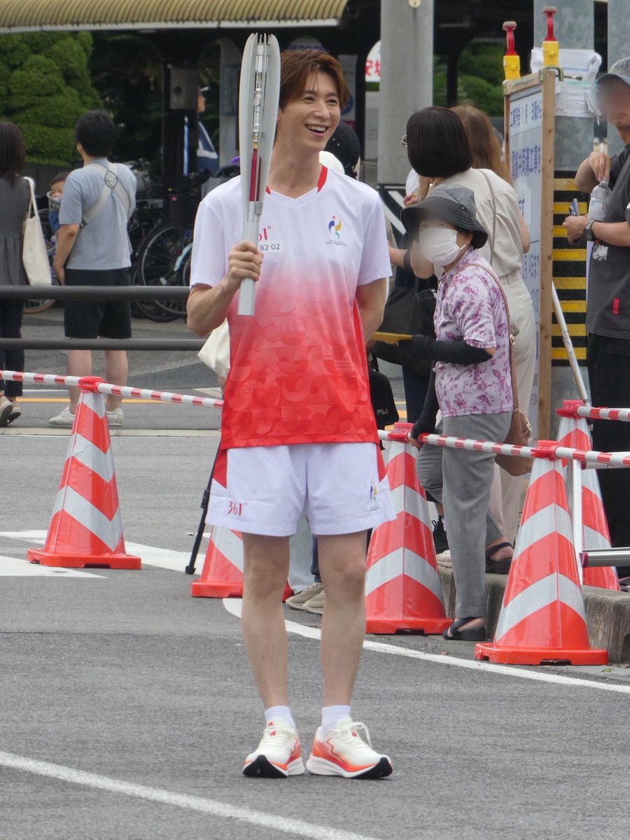 shin_show_wa's tweet photo. 『第20回アジア競技大会』

僕の地元愛知県安城市で
聖火ランナーを務めさせて頂きました！

応援をしてくださった皆さま
本当にありがとうございます😊

#愛知名古屋2026聖火リレー
#aichinagoya2026 https://t.co/LxIm16oxM6