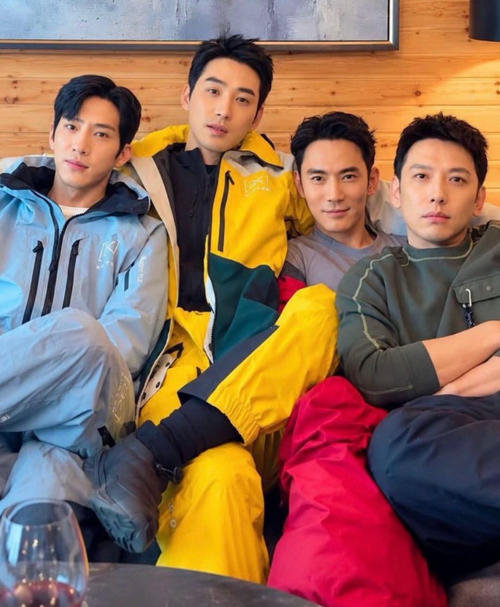 Jade_rabbit0909's tweet photo. The Early Spring middle-aged F4 😃♥️#JingBoran #TheEarlySpring https://t.co/QhTUt17OH5