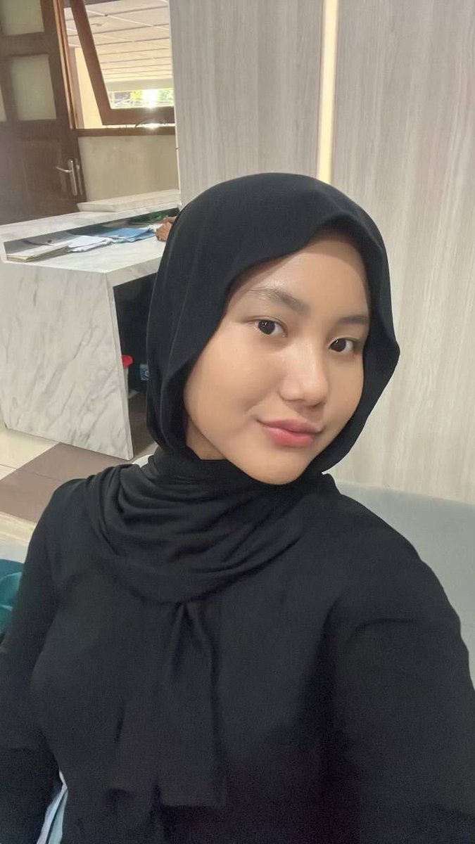 andrewnicoll's tweet photo. Fatia naila

https://t.co/gT4EDFHzjV https://t.co/Y5K8CYAHNa
