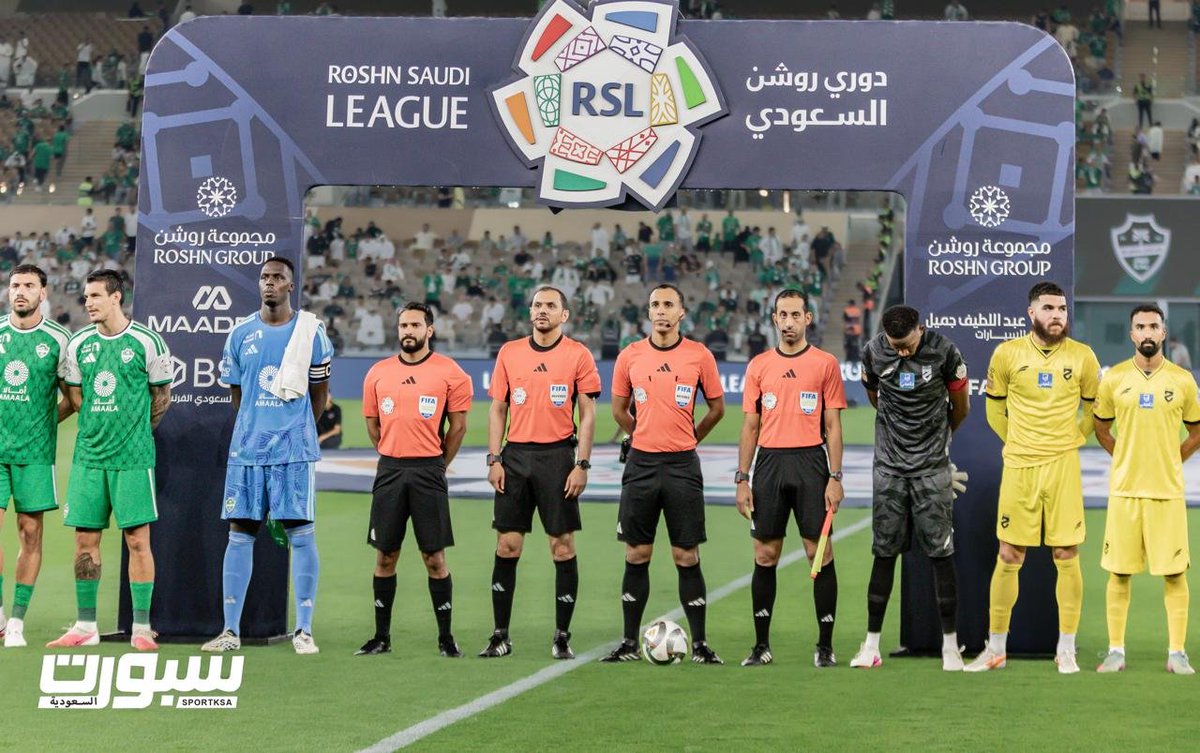sportksanet's tweet photo. تغطية حصرية من لقاء #الاهلى_الحزم ضمن مسابقة #دوري_روشن_السعودي بعدسة المصور عمر الزهراني @ozssport https://t.co/hMR6J8ujea