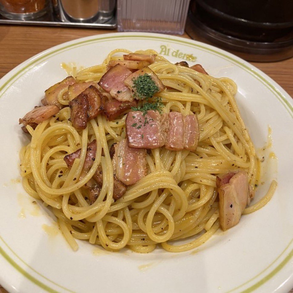 lgoyer's tweet photo. ここのパスタ美味しすぎたあ！！ https://t.co/eA57ys4Eaa
