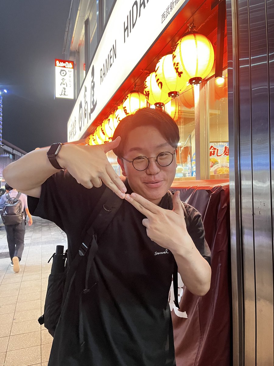 literalism31's tweet photo. 激漫、ありがとうございました。
大先輩方の新ネタ痺れました。
楽屋でママタルトさんとさすらいラビーさんとクイズ大会しました。 https://t.co/zDwaix5Cpr