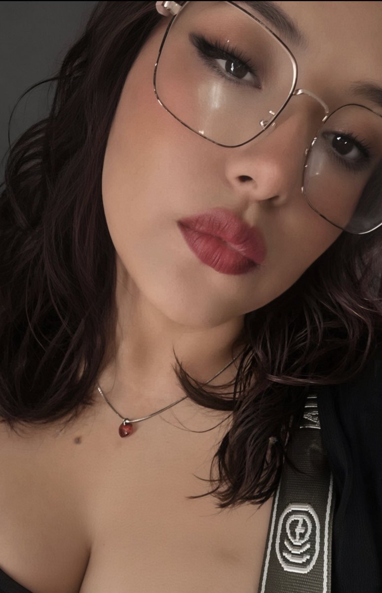 joss123655's tweet photo. Amor tengo unas ganas de tener lechita en la cara 🔥✨ https://t.co/g3JQS0xqar