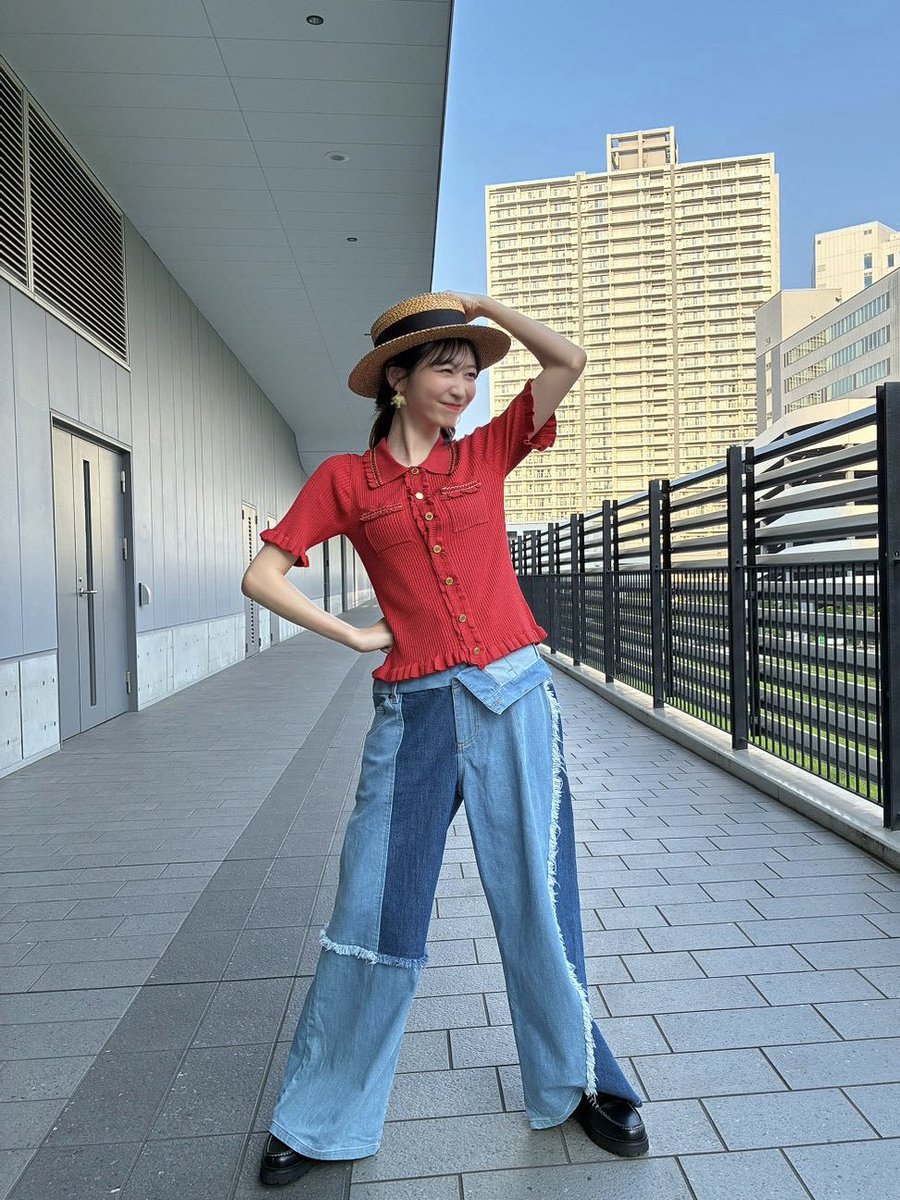 723natsumi_okmt's tweet photo. お知らせです📢
TV CM「スクラッチボイス ワンピーススクラッチ」篇に出演させていただいております！
身も心も踊るように、ワクワクする撮影でした👒
是非ご覧ください🎶

https://t.co/HXTtzbgQQj https://t.co/88SPgj02Od