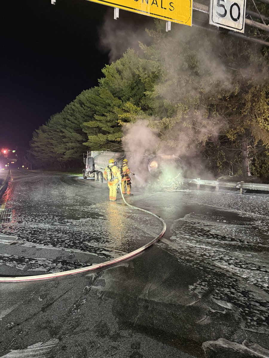 BaltCoFire's tweet photo. FUEL TANKER FIRE #FinalUpdate | I-795 @ Westminster Pike #Reisterstown | truck fire w/ approx 8000 gallons of gasoline extinguished @ 0031hrs | no injuries | HazMat team &amp; MD Dept of Environment on scene | road will be closed for an extended time for cleanup ops | DT2315 ^AL https://t.co/ytKWX9zYNk