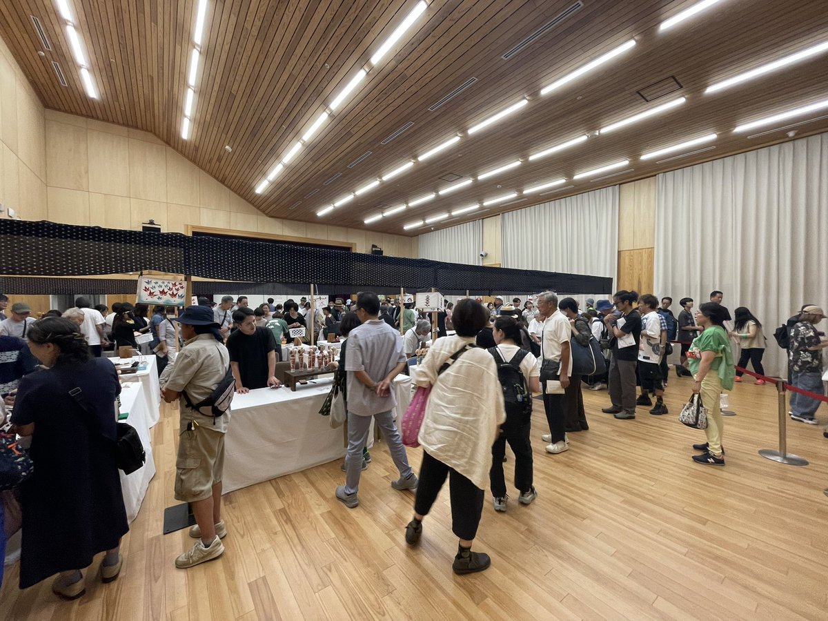 TravelGmc's tweet photo. 第71回全国こけし祭り
今年から会場が変わって公民館での初開催
賑わいをみせておりました。
#鳴子温泉 https://t.co/LqTLvlvri6