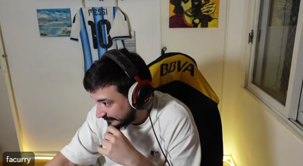 splitpaddock's tweet photo. la cara de un tipo que tiene que defender a un mercenario porque le regaló una computadora hace dos días https://t.co/LkdcCxAo87