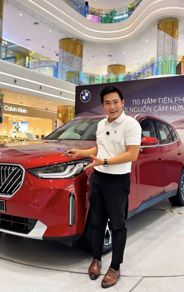 AnamariaPeach's tweet photo. 2026 BMW X3 20i xDrive in Fire Red: bold style, modern tech, and BMW driving performance. Featuring a 2. 0L TwinPower Turbo Mild Hybrid, xDrive AWD, BMW OS 9, and spacious comfort. Enjoy offers up to VND 200 million. https://t.co/gWoz1C2pYy