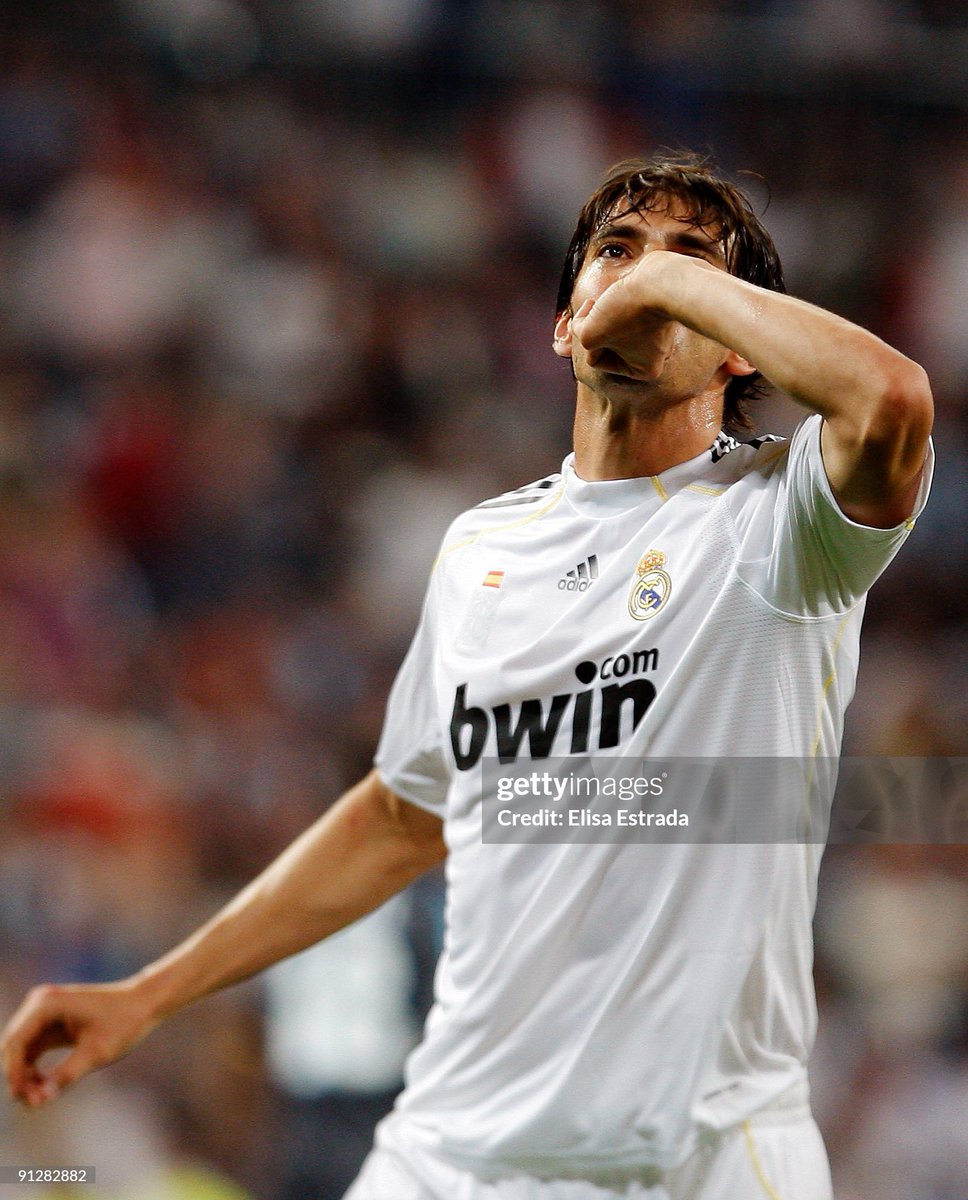 acervokaka's tweet photo. Ricardo Kaká playing for Real Madrid on September 30th, 2009 

Ricardo Kaká jogando pelo Real Madrid no dia 30 de Setembro de 2009 https://t.co/VKBxBnmB3B