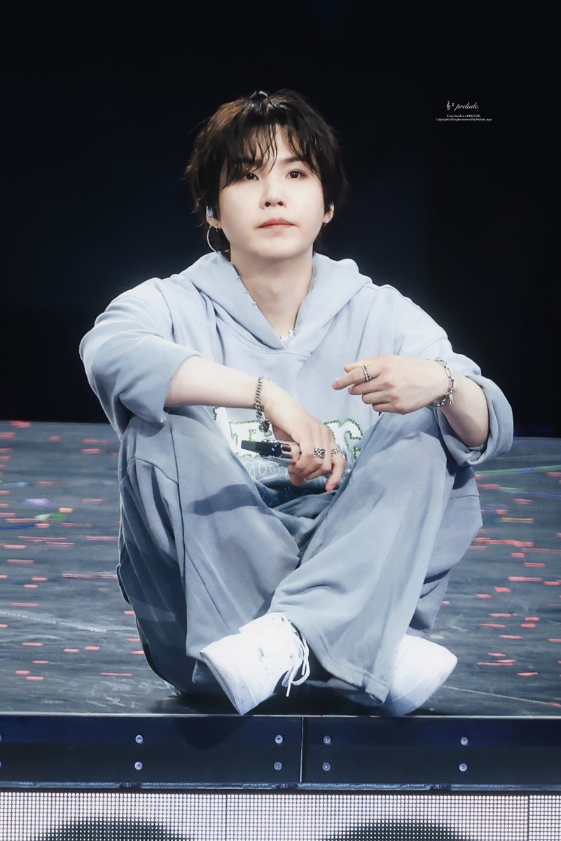 Prelude_suga's tweet photo. 260902 HD

ㅋㅋㅋ

#SUGA #YOONGI #AgustD #BTS 
#슈가 #민윤기 #방탄소년단 #BTS_WORLDTOUR_ARIRANG_LA https://t.co/KmLUNnw0JQ