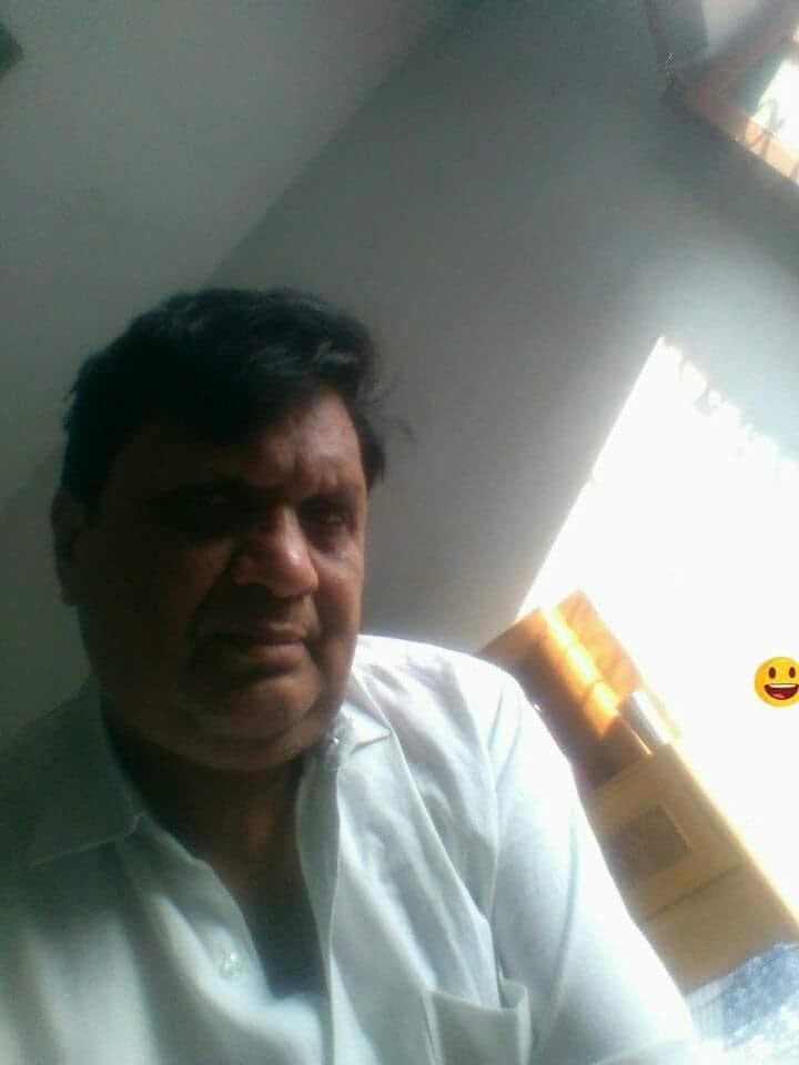 ManviyaParty's tweet photo. सामान्य लोग अन्य लोगों के उठने और गिरने को देखने और इसका इंतजार करते उम्र गुजार देते हैं, जबकि असामान्य लोग अन्य से बेपरवाह होकर उठने तथा उठ जाने पर और ऊंचा उठने, और गिरने पर जल्द से जल्द उठ खड़ा होने में अपनी ताकत लगाते रहते हैं।
जय इंसानियत https://t.co/l30IcjQ8U4