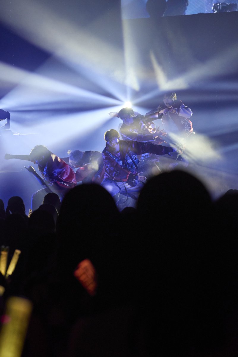 Lienel_official's tweet photo. ＼🕓このあと16:00〜放送！／

#Lienel 4th Live Tour 2025「Miracle」

LINE CUBE SHIBUYA にて開催のツアーファイナル公演に舞台裏映像を加えた“完全版”をCSテレ朝チャンネル1にてアンコール放送💫

🗓️放送日時
9月12日(土)16:00〜

🔗詳細はこちら
https://t.co/j23w1bVzTn

#Lienel_Miracle https://t.co/4PscAoOCUi