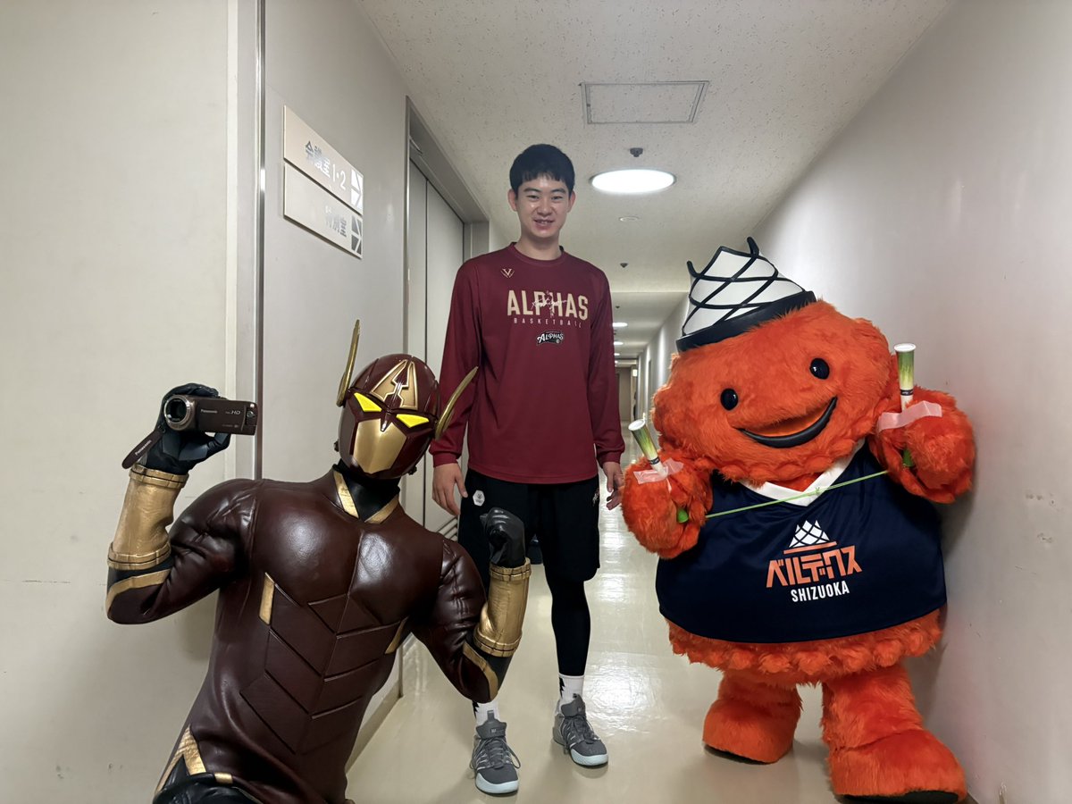 Alphaman_alphas's tweet photo. おいもばんばんと
たけるんるんと
アルファマン

@VELTEX_VELTI @takeru970729 https://t.co/sDyxAe9Ir2