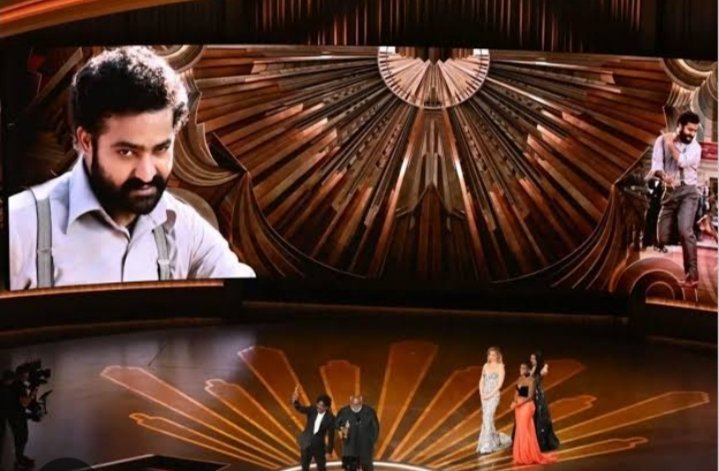 MundruSurya99's tweet photo. Daily దుర్గా వైన్స్ లో కూర్చుంటే అలానే ఉంటాది అర్థం కాదు ✅

ఒక్కరోజైనా తాగకుండా నార్మల్ గా ఉంటే అప్పుడు అర్థమవుతుంది✅ https://t.co/Lph9twmHiN