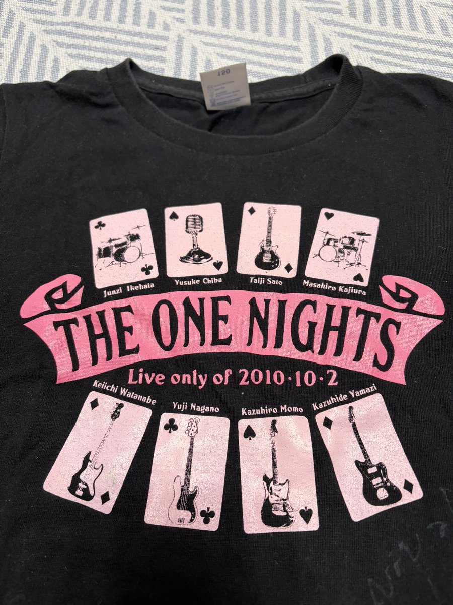 stratokay's tweet photo. こんなTシャツ持ってた！
メンバーがヤバい。 https://t.co/eHNFvq1sDc