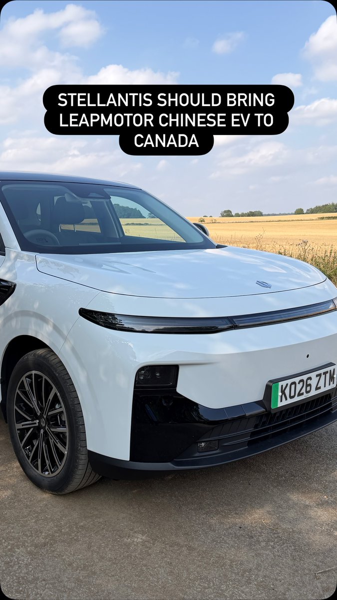 HaroldHeinnzug's tweet photo. We drove the Leapmotor B10 in England last week. This 215hp SUV with 434km of range would be a compelling Canadian option, with impressive software, strong efficiency, user-friendly design, and excellent value. https://t.co/P0EPhTukJo