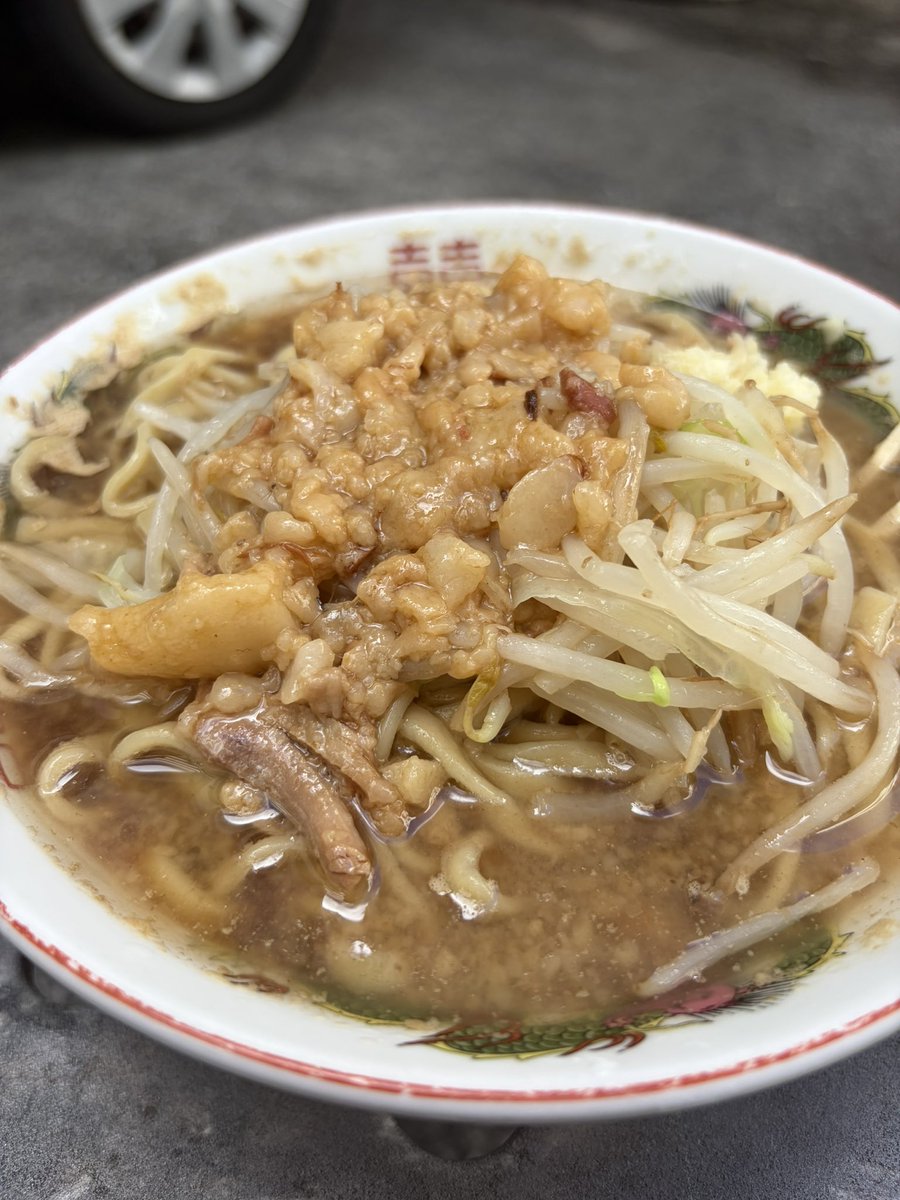 gallonchaan's tweet photo. 豚ラーメン、キマってます。
カラメがオススメです。
18時まで！よろしくです！ https://t.co/xGrZSBzdLb