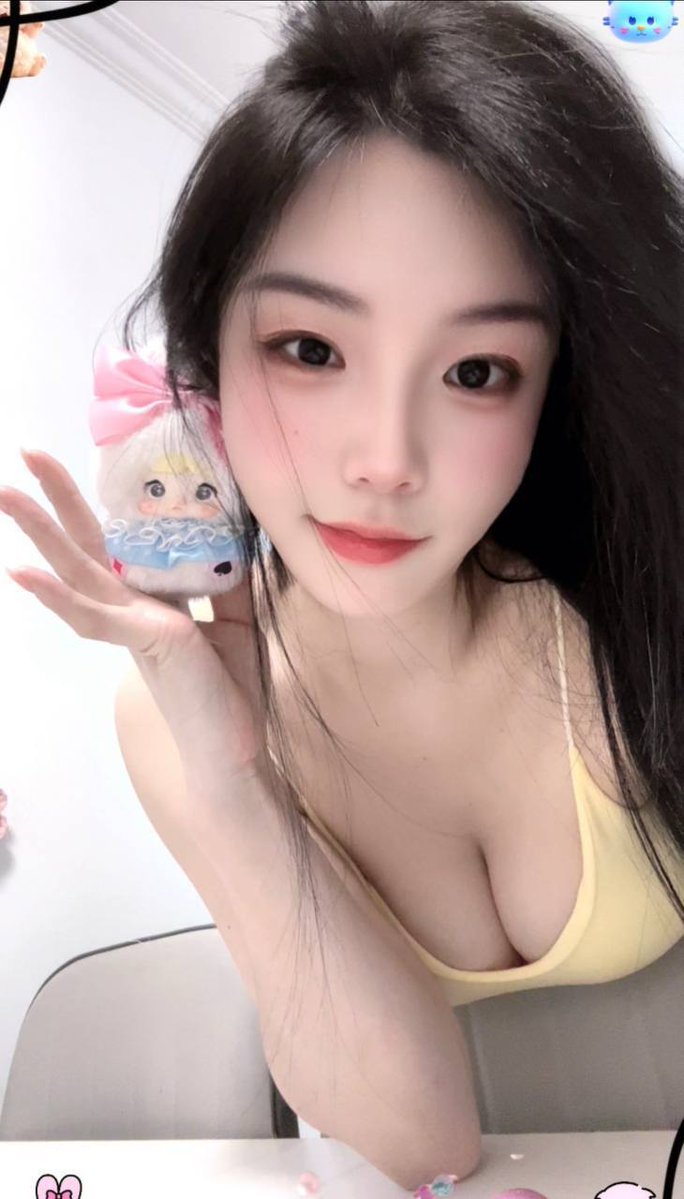 xLoveKedaa's tweet photo. #大鹏新
👉助理@sekimofu1
老师024
看上了请截图妹子和排号便客服快速安排
时间流逝了，匆匆的流逝了。走得那么无影无踪，就像荷叶上的露珠，滑落到水里的瞬间，那么快捷那么干脆。日月如梭，青春，为何，抹去我的岁月，却只留下一条伤痕？
大鹏街道 https://t.co/7VRxjYmSv7