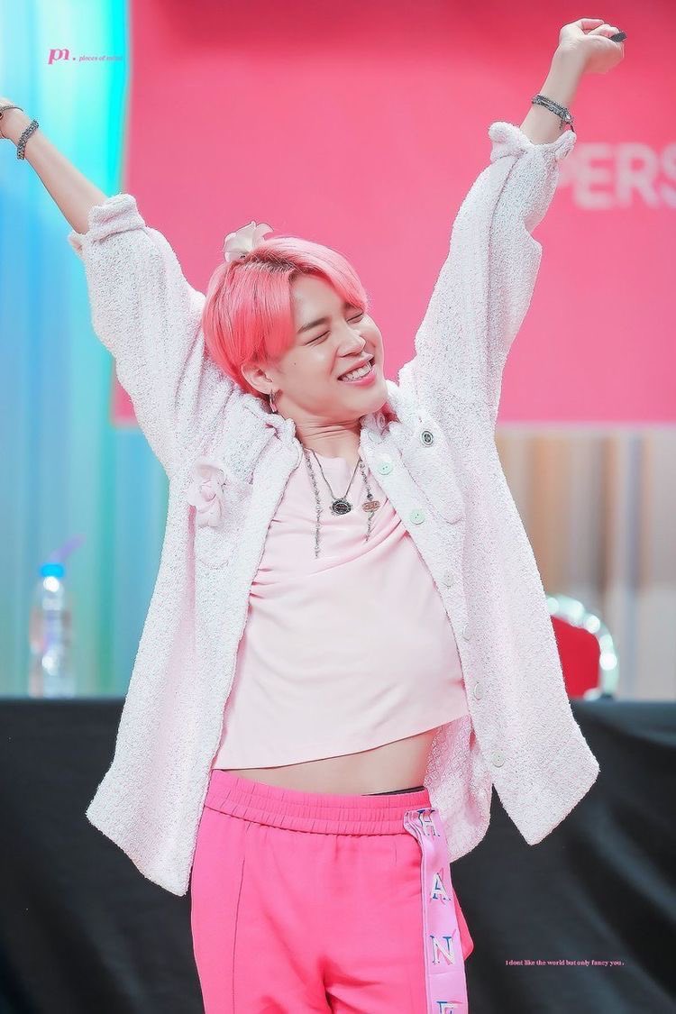 koomiHQ's tweet photo. Jimin always served girly pop, yall just weren’t woke yet🤷‍♀️ https://t.co/n8n3zQw2rP