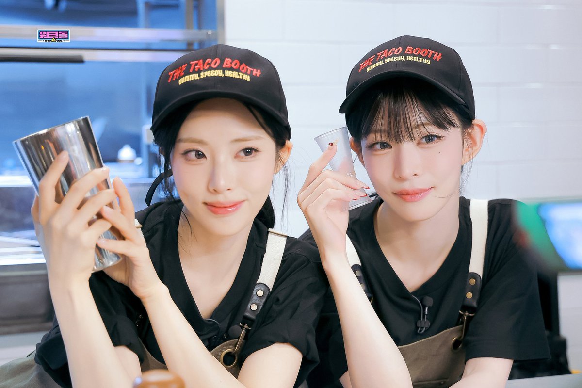 workdol_maknae's tweet photo. 저 이런 거 혼자 보고 그런 사람 아닙니다 🫣

#프로미스나인 #프나 #fromis_9 
#박지원 #JIWON #이채영 #CHAEYOUNG https://t.co/Z54l4PKUqL