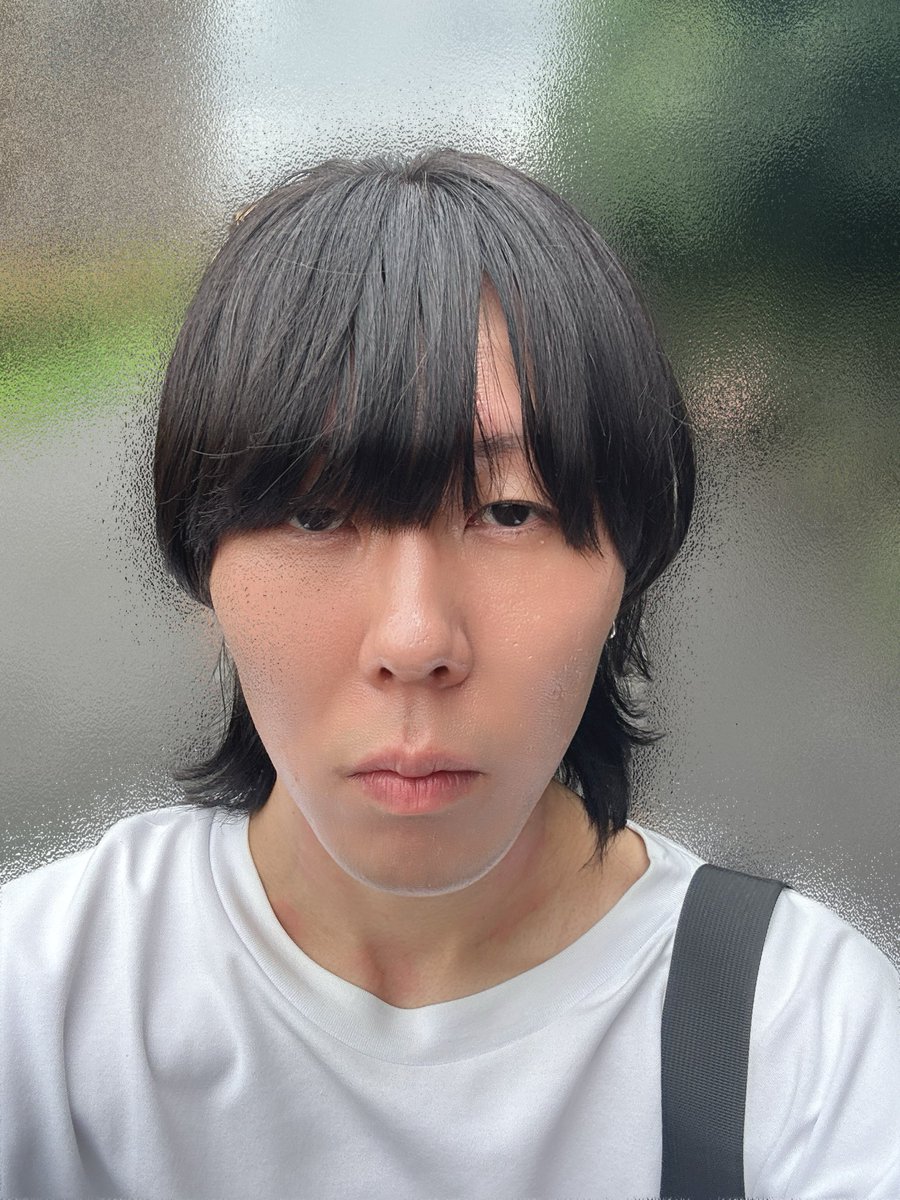 Bedding_ofuton's tweet photo. 出不精過ぎて2ヶ月ぶりくらいに外出したのに一生目つき悪かった。 https://t.co/dnDtCjSJ28