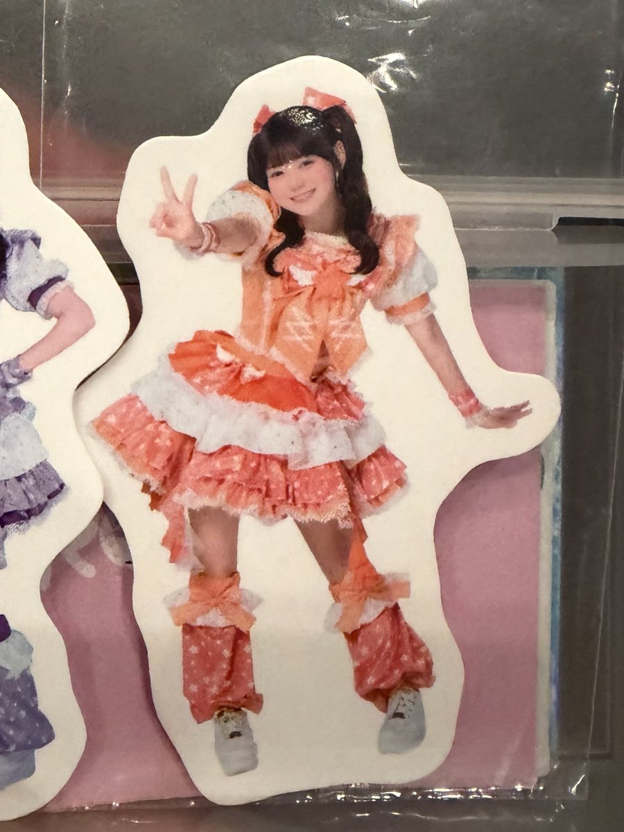 ynyftyoy8's tweet photo. ON LiVE!　iON!　入特　くじ
夏衣装ランダムステッカー

《譲》　C賞🧡
《求》　C賞💚

会場近くに居ますので気軽にお声がけ下さい！
#iON求　#iON譲 https://t.co/viH2Y0BgNI