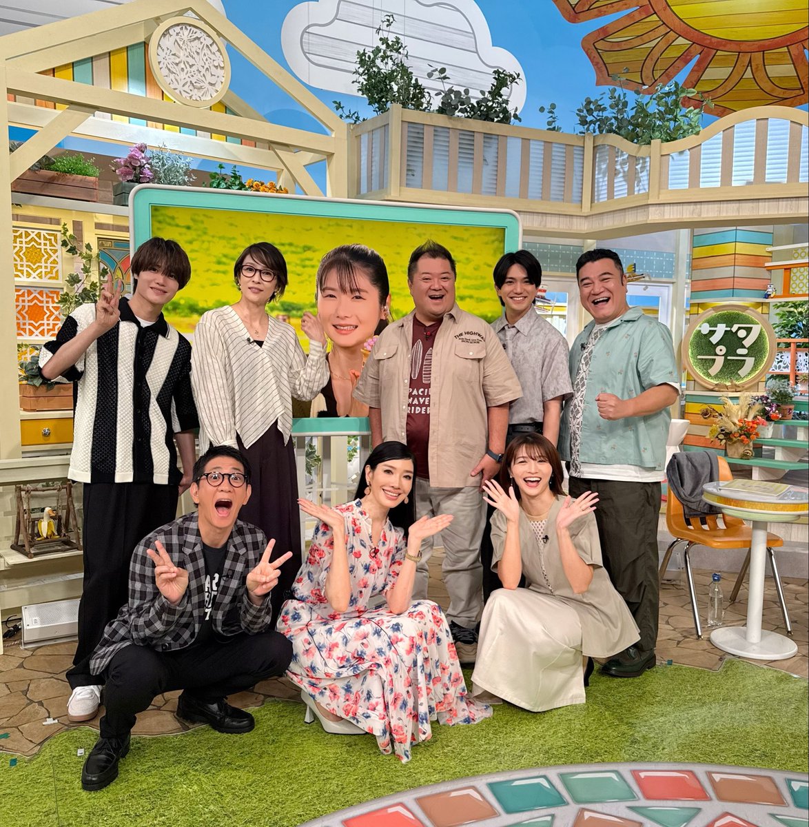 saturdayplus's tweet photo. ⋰
#サタプラ 🍳☀️
今週もありがとうございました！
⋱

ゲストは
#大西風雅 さん
#ブラマヨ小杉 さん
#水野美紀 さん
※50音順

🎤中継コーナー
#小野花梨 さん

本日19時から番組全編TVerで配信！

次回はケチャップを調査🥼

〰️
#アンタッチャブル
#正門良規 #Aぇǃgroup
#アンミカ 
#清水麻椰 https://t.co/HExtnCSl9x