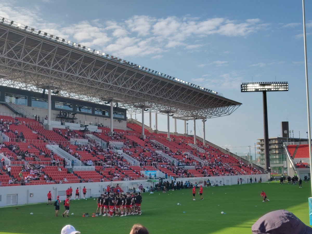 kco_iceblue's tweet photo. 今日はここ！
花園ラグビー場
暑い！！ https://t.co/uad70s2iNJ
