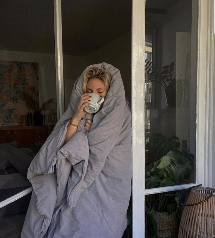 roseydust_'s tweet photo. weekend vibes https://t.co/VsQDmafNbM