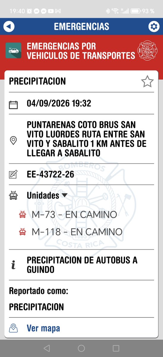 ViuditaCR's tweet photo. #CotoBrus
#SanVito
#ZonaSur
Precipitación de autobús con estudiantes a un guindo.
El despacho de @fuerzapublicaCR @BomberosCR @CruzRojaCRC fue enorme.
Gracias a D-os 34 estudiantes ya fuera del autobús y en condición estable, sólo cuatro menores tuvieron que ser trasladados a Centro Médico.
#TráficoCR
