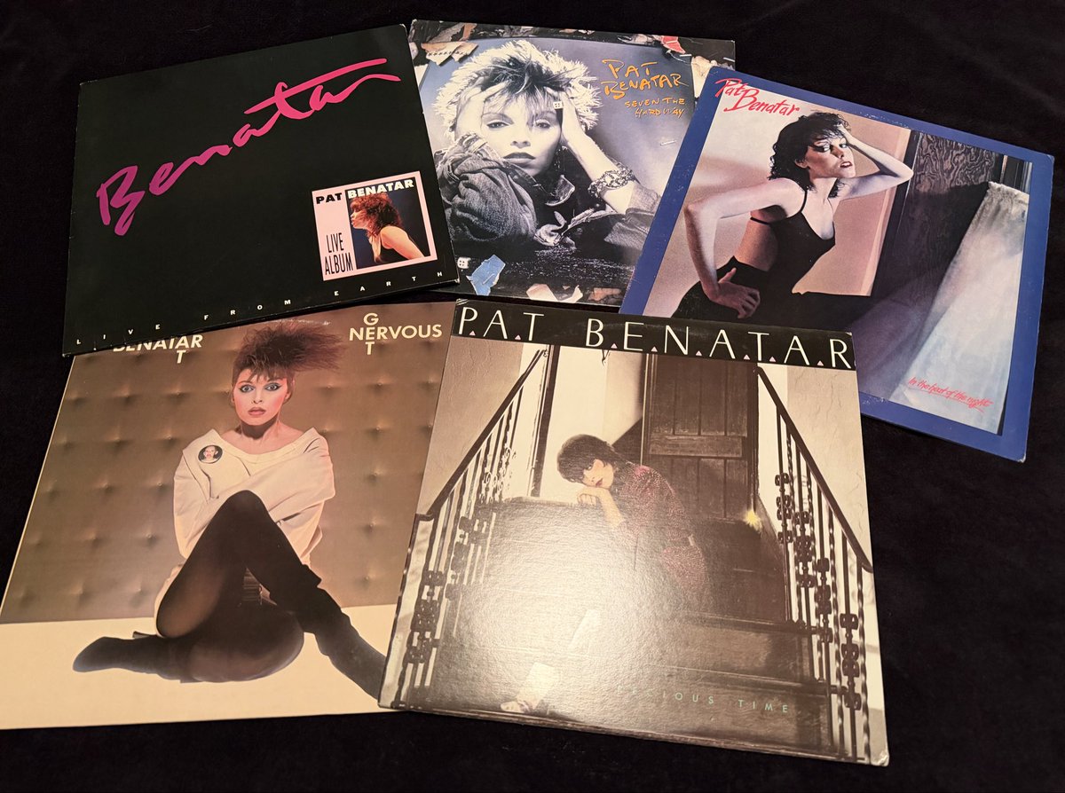 Jasforeld's tweet photo. A different kind of mail day from @_AlleyAwesome. Much appreciated for the #vinyl additions. https://t.co/JdMyfwonCo