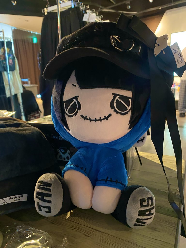 yami_mooon's tweet photo. 🎪ジョイポリスポップアップイベント🎪

❶13:30~ビンゴ大会

❷18:00~じゃんけん大会

やるよ〜✊ ✋ ✌

 #NieR_tokyo https://t.co/kf4DQIy5vA