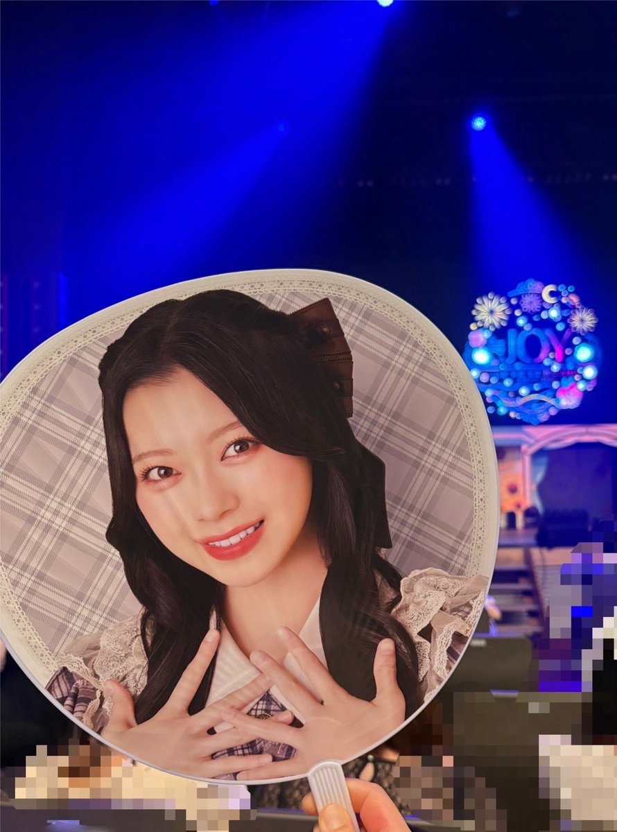 Y_R_na07's tweet photo. ニアジョイ大宮昼公演参加しました！✨
みんな可愛くて歌上手くて圧倒されました😳
席が前の方だったからゆうかちゃんと何回も目が合って、うんうんってしてくれたり、🫶🏻作ってくれたり幸せでした🥹❤️ありがとう〜！
#ニアジョイ全国ツアー2026
#ゆうかにゆーか https://t.co/BdUDGcn4Ql