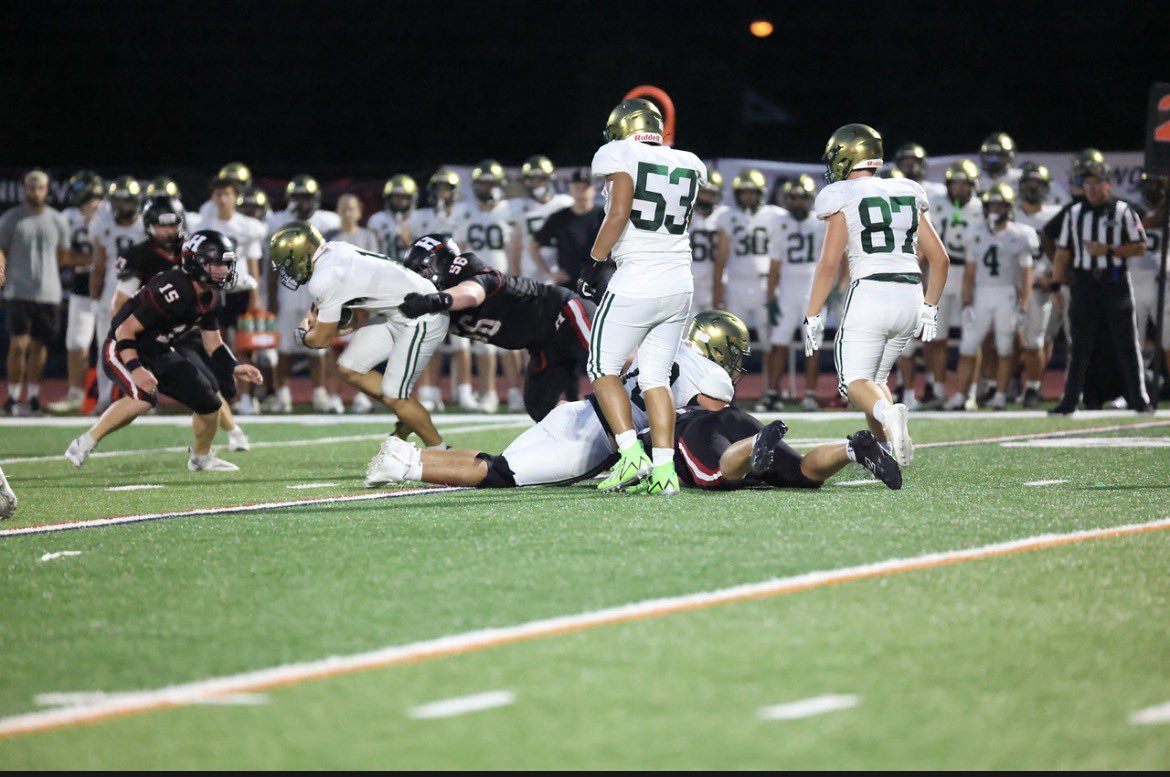 CoachMums's tweet photo. Proud of #56 @BillyMumbower Had 2.5 sacks on one of the best QBs in the state! Keep Grinding! https://t.co/WAVpG7t9lL