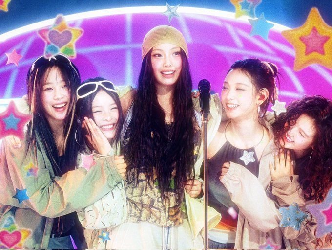 Bernice_Base's tweet photo. I've never yearning for anything as much as I yearn for your return, free and happy, my eternal MHDHH 💙🩷💛💚💜 https://t.co/Bztykxm16p