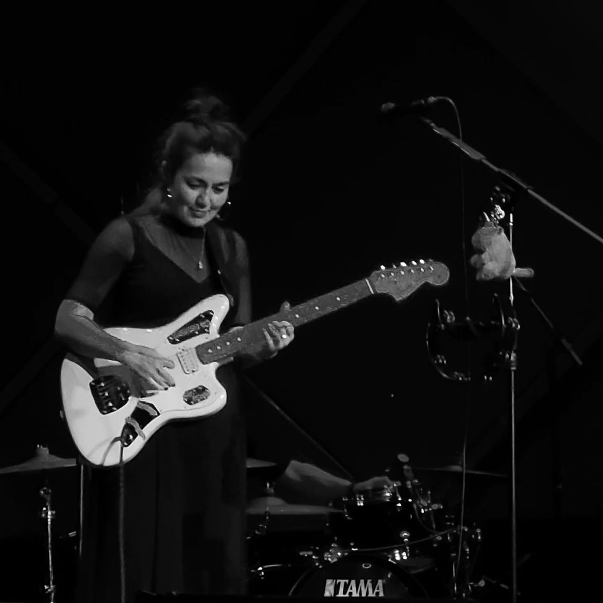 lgsisto's tweet photo. Quando eu já achava que não teria mais shows este ano, surgiu um ingresso para Boa + Ale Sater. Que noite linda de música! https://t.co/E3CROM61SD