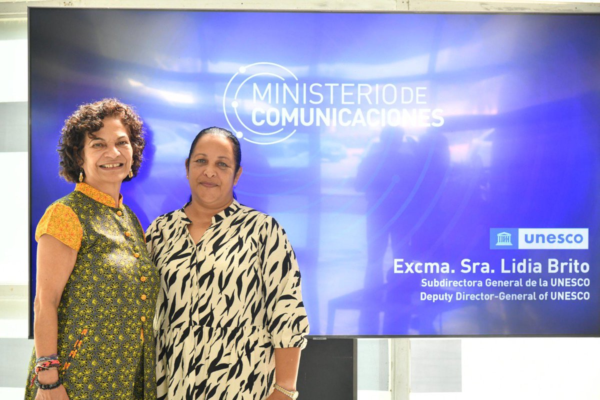 MayraArevich's tweet photo. Hoy sostuvimos un encuentro con la Sra. Lidia Brito, Subdirectora General de la @UNESCO, donde compartimos los avances de #Cuba en la construcción de una #InteligenciaArtificial ética, inclusiva y al servicio de todos. 
#Cuba #UNESCO #ÉticaIA #CooperaciónInternacional
1/3 https://t.co/kQxwVOtD6n