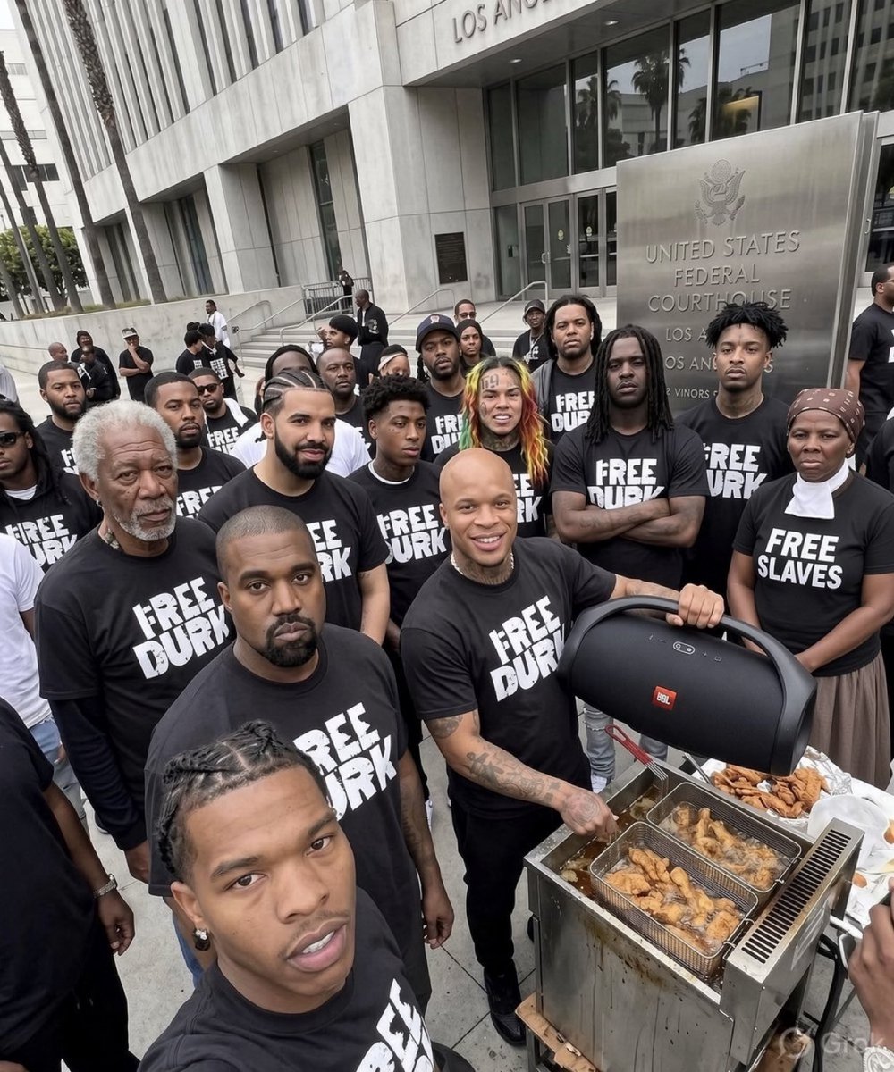 _T_Alex's tweet photo. @yeaameer Harriet, showed up with the realist shirt. ⛓️‍💥 https://t.co/fEC7YcMywd