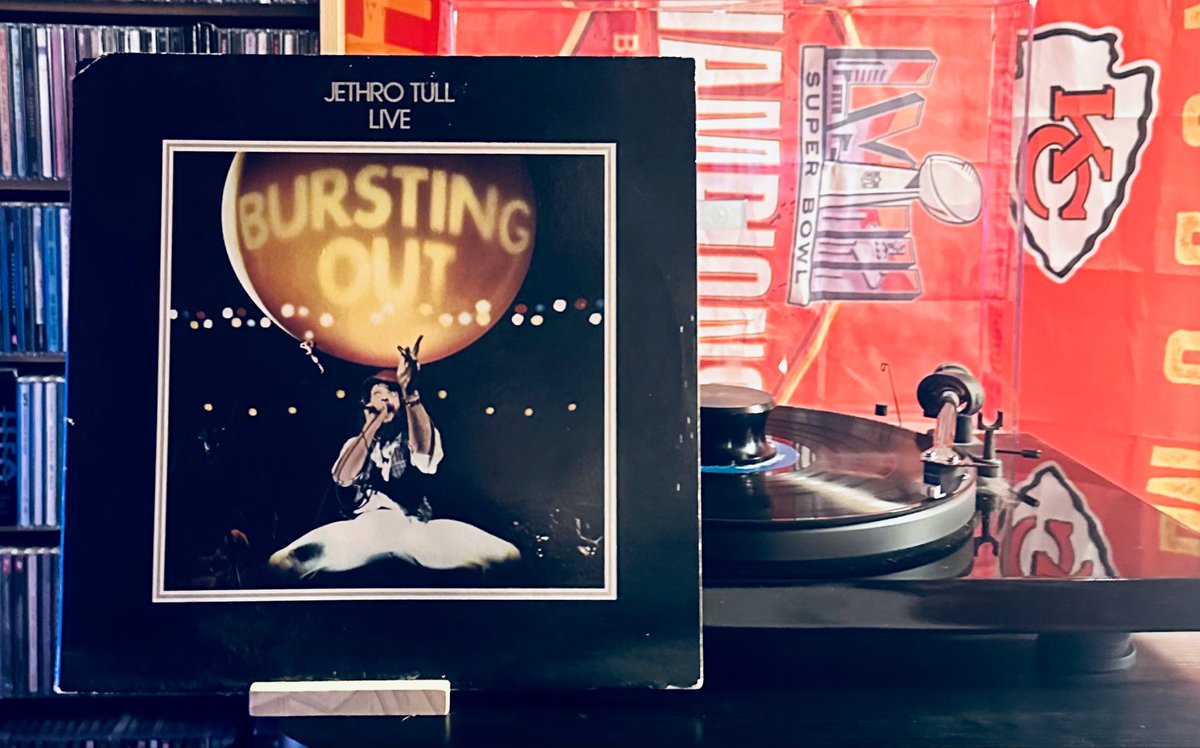 chiefsstl's tweet photo. Now playing: Jethro Tull - Live - Bursting Out (1978) #vinyl https://t.co/5TWkKVPYkS