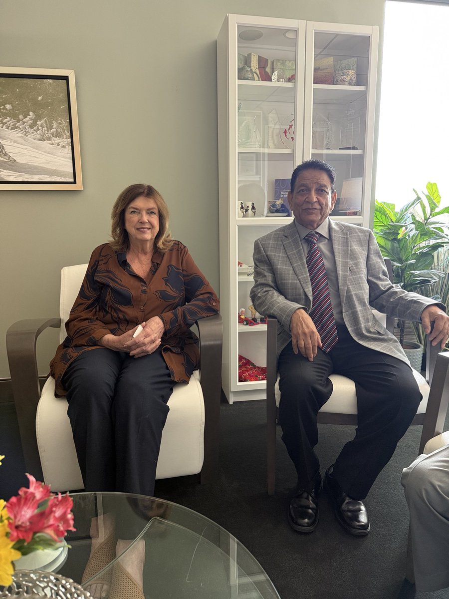 icv_canada's tweet photo. Pleasure meeting Hon. Carolyn Parrish, Mayor of Mississauga. We discussed unity, diversity, human rights, and equality.

International Christian Voice remains committed to promoting harmony, religious freedom, and stronger communities in Canada and worldwide. https://t.co/HYI8Cj80x9