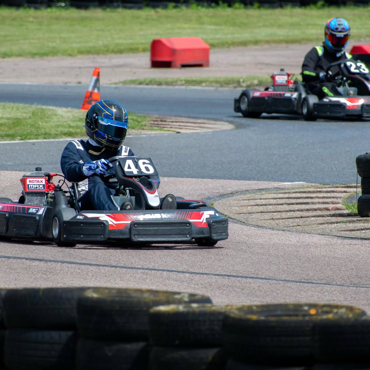GordonWalk59's tweet photo. First Club100 race at Bayford Meadows complete! Started at the back in Race 1 but climbed 11 places. Race 2 began strongly with fastest lap, but ended in disqualification for being 0. 4kg underweight. We learn and go again! https://t.co/q2O4xpM9UC