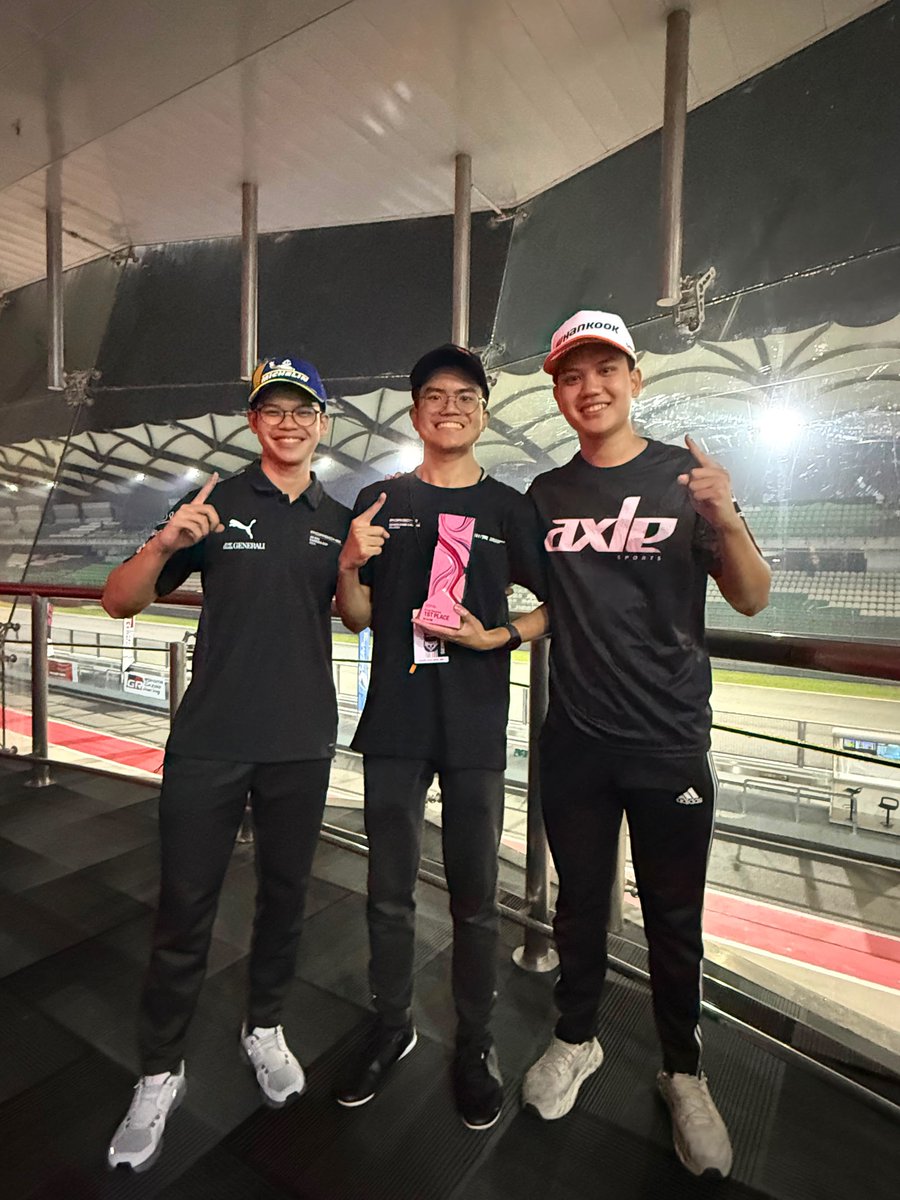 MargretJanys's tweet photo. P2 at home! We gave it everything, came close but fell just short. Proud of the team effort and another podium. Congrats to my younger brother Nazmir Azlan for winning the Porsche Esport Sprint Challenge Malaysia 2026—three in a row for the Azlan https://t.co/MUY3cJXO58