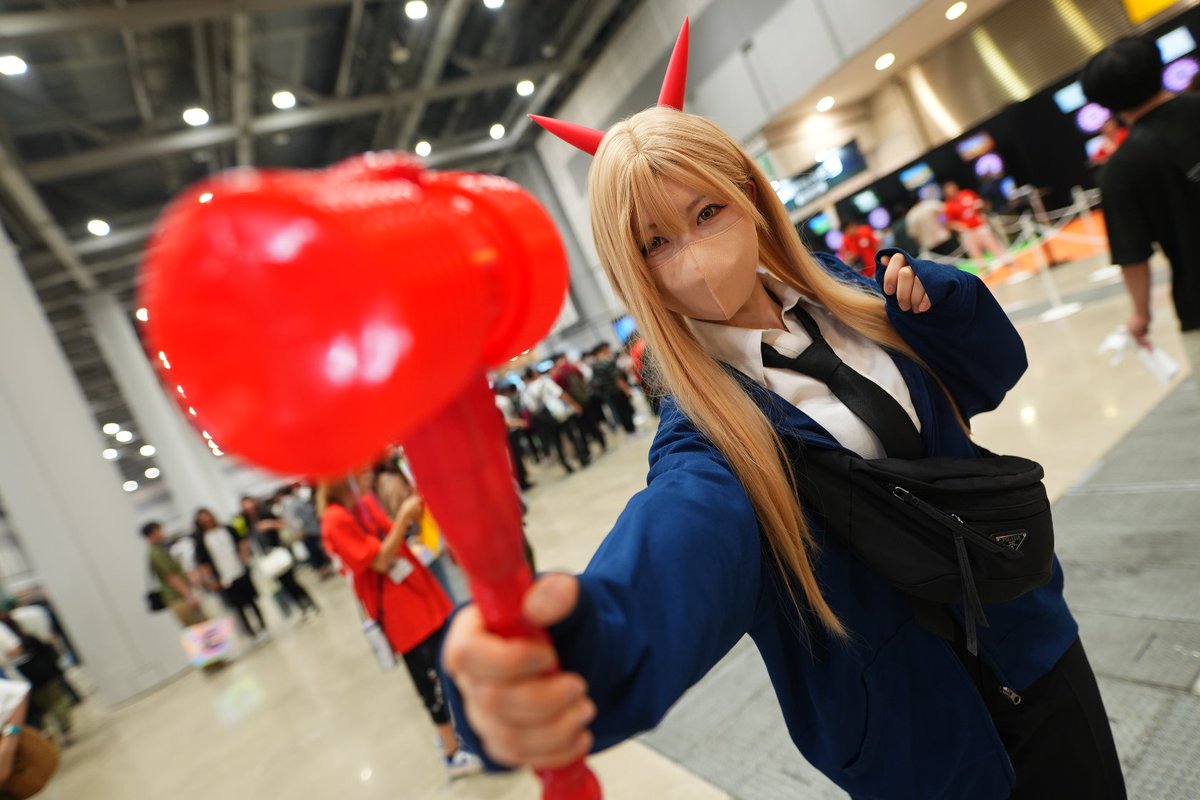 DARTSLIVE's tweet photo. #ダーツ祭り の醍醐味と言えば…そうコスプレ👘

トーナメントに出る仲間でお揃いにしても良し！
祭りっぽく浴衣も良し！
他の参加者への配慮を忘れずに！
全力で楽しみましょう🏮 https://t.co/XERNCD8YGW