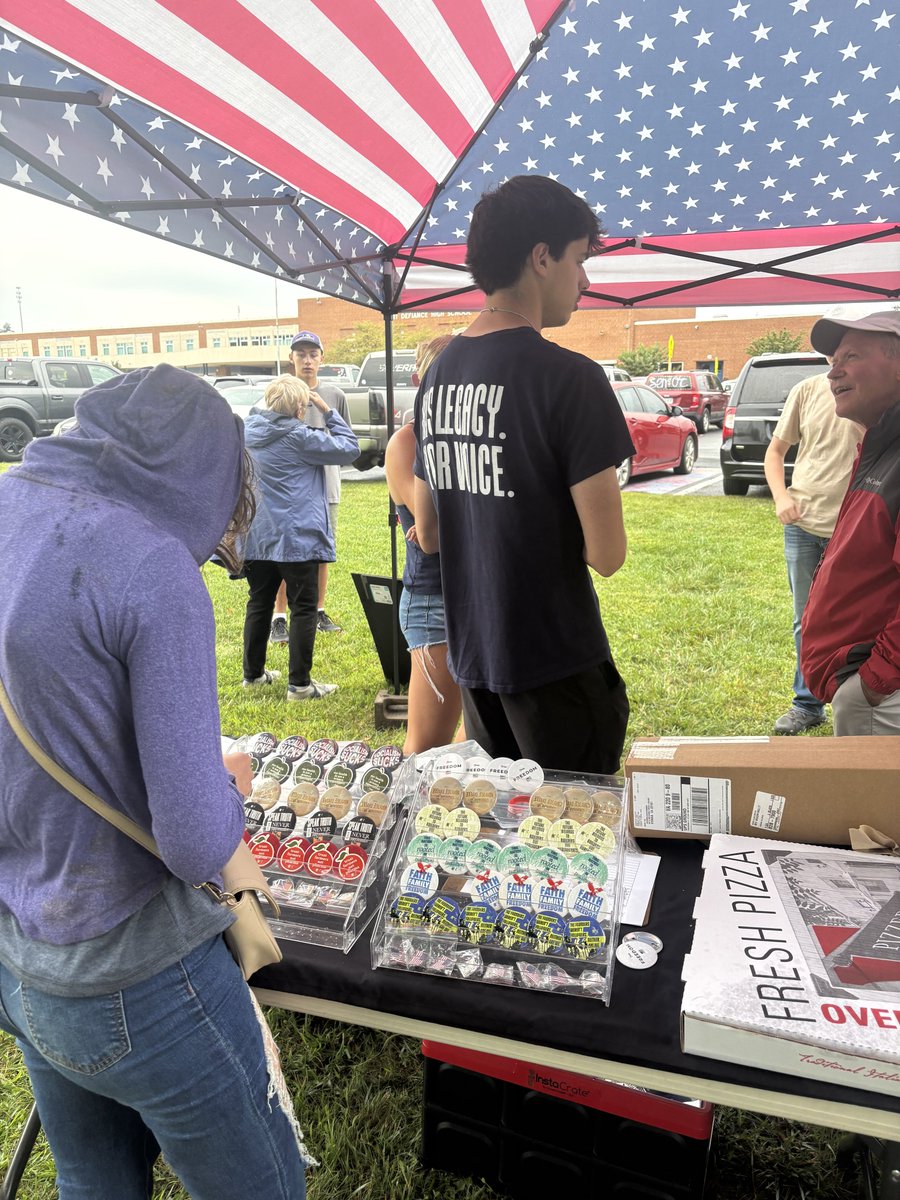 IAmForLiberty's tweet photo. Club America had its first meet &amp; greet at Fort Defiance High School prior to the school's home football game. Congratulations on the win FDHS. @tpusastudents https://t.co/FylsGThaAC