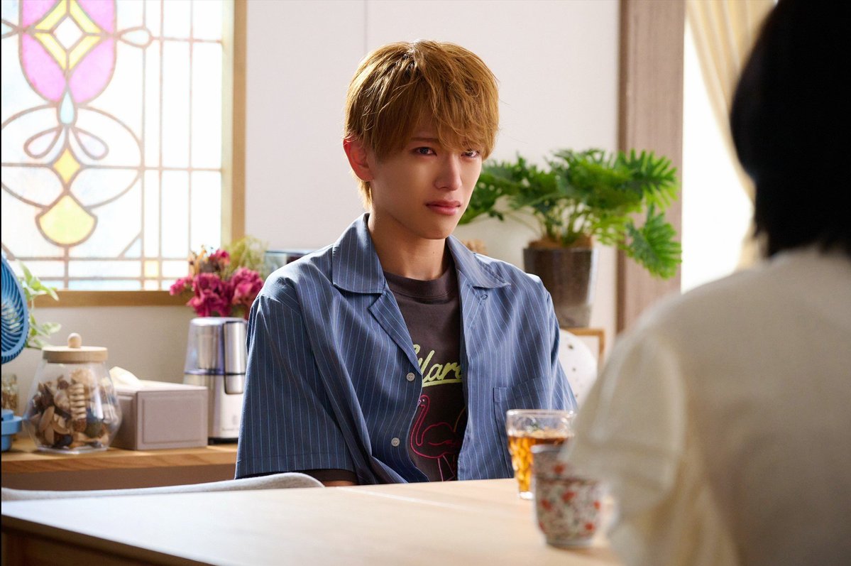 oshidoraEX's tweet photo. ☁#夏色の雲が恋と嵐をまきおこす⚡️
📺️第8話TVer配信は【今夜終了】📺️

そして…

＼夏雲嵐 第9️⃣話今夜11時放送‼️／
・････━━━━━━━━━━━━━━━━━━━････・
夏輝(#深田竜生)と蒼汰(#浮所飛貴)の
良い感じの雰囲気に気づいた父・悟郎(井上肇)は、
家庭教師を終わらせようと画策!?
一方、姉・莉緒(田辺桃子)と母・十和子)羽田美智子)は、
悟郎の態度から何やら嫌な予感がして…？

最終回直前！
夏輝と蒼汰の恋に最大級の“嵐”が吹き荒れる――!?
・････━━━━━━━━━━━━━━━━━━━････・

9話放送までに8話の予習復習をぜひTVerで☀
https://t.co/AGapLxHToF

#ACEes