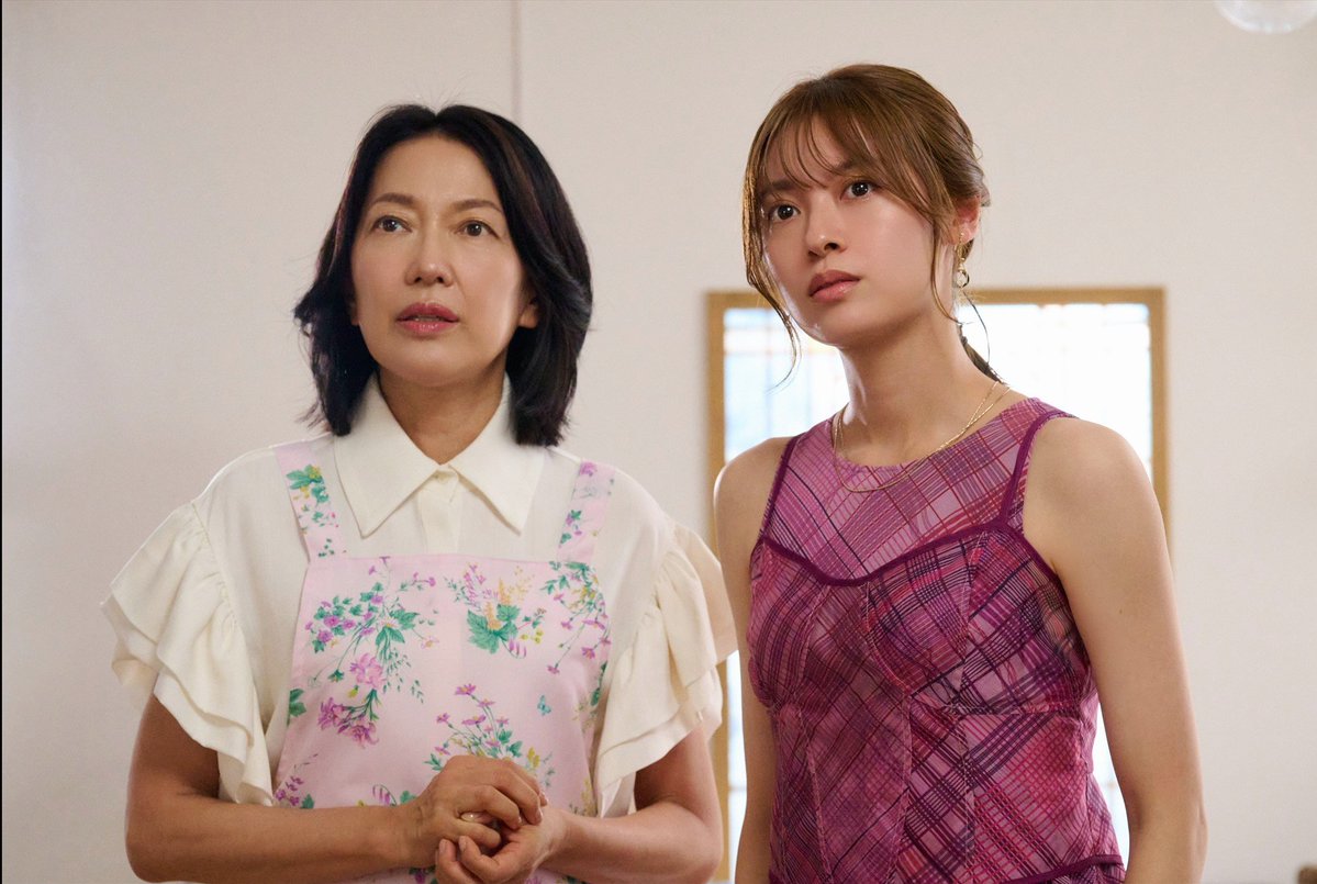 oshidoraEX's tweet photo. ☁#夏色の雲が恋と嵐をまきおこす⚡️
📺️第8話TVer配信は【今夜終了】📺️

そして…

＼夏雲嵐 第9️⃣話今夜11時放送‼️／
・････━━━━━━━━━━━━━━━━━━━････・
夏輝(#深田竜生)と蒼汰(#浮所飛貴)の
良い感じの雰囲気に気づいた父・悟郎(井上肇)は、
家庭教師を終わらせようと画策!?
一方、姉・莉緒(田辺桃子)と母・十和子)羽田美智子)は、
悟郎の態度から何やら嫌な予感がして…？

最終回直前！
夏輝と蒼汰の恋に最大級の“嵐”が吹き荒れる――!?
・････━━━━━━━━━━━━━━━━━━━････・

9話放送までに8話の予習復習をぜひTVerで☀
https://t.co/AGapLxHToF

#ACEes