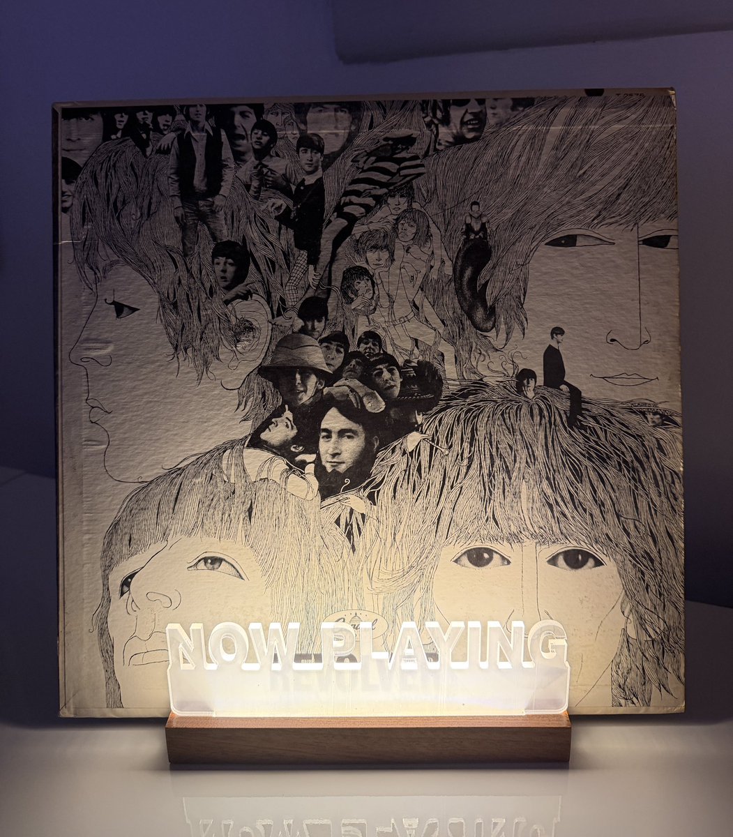 JesseBe81053903's tweet photo. Listening to my ‘66, 1st US Pressing (Mono) copy. Just a tiny bit warped but still sounds fantastic! 🔥🔥🔥
#TheBeatles #NowSpinning #Vinyl #VinylCommunity #NowPlaying https://t.co/FScfrG2UbV