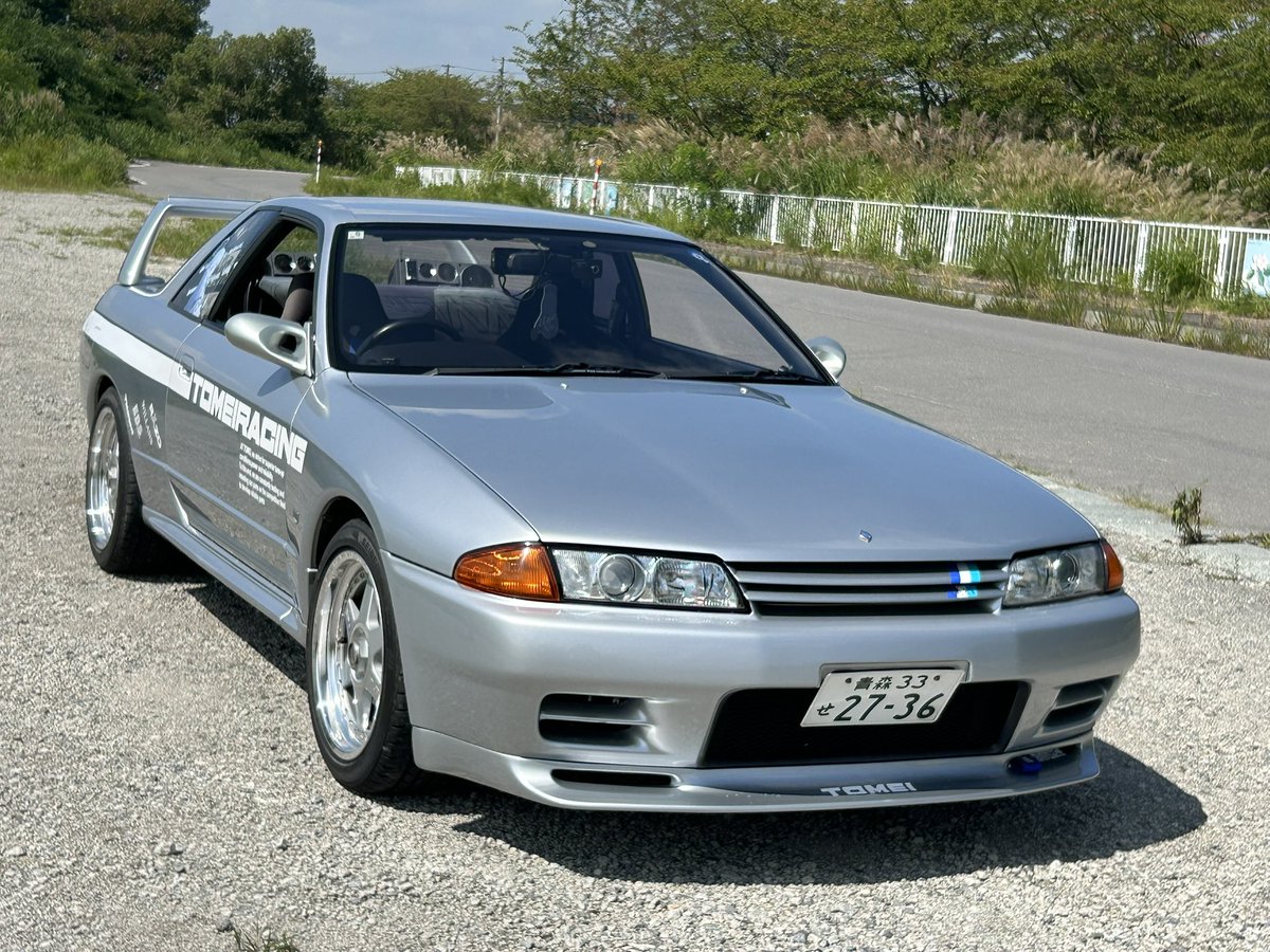 UsioSpL_2avva's tweet photo. ちょっと失礼･･････記録を開始します。

ブルーアーカイブからセミナー書記生塩ノアを貼りました。
東名フルエアロという事で東名自動車のデモカーラッピングをしてストライプの中にキャラを入れてみました。
自認デモカーなのでシャーレからミレニアムまで300kmオーバーで迎えます
#ブルアカ https://t.co/5H5myiPZMQ
