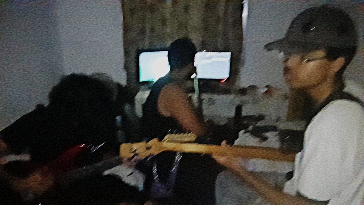 Kirbitu_'s tweet photo. Eu amo fazer parte de uma banda. https://t.co/xQPXe8no8O