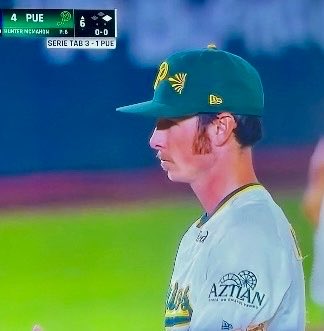 SoySimpsonito's tweet photo. ¡McMahon! ¡Creí haberle dicho que se cortara esas patillas! 
#Pericos #Olmecas https://t.co/dXr2IaI684
